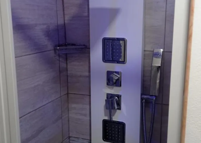 Дом отдыха Ortensia C House Катания